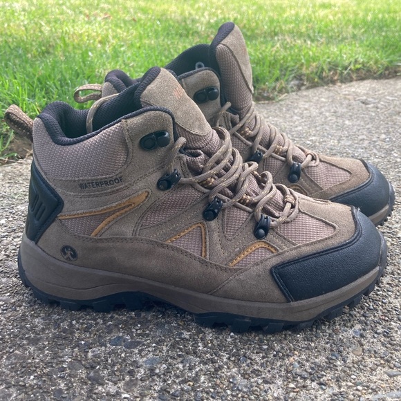 Waterproof Northside Snohomish hiking boots - Picture 5 of 10